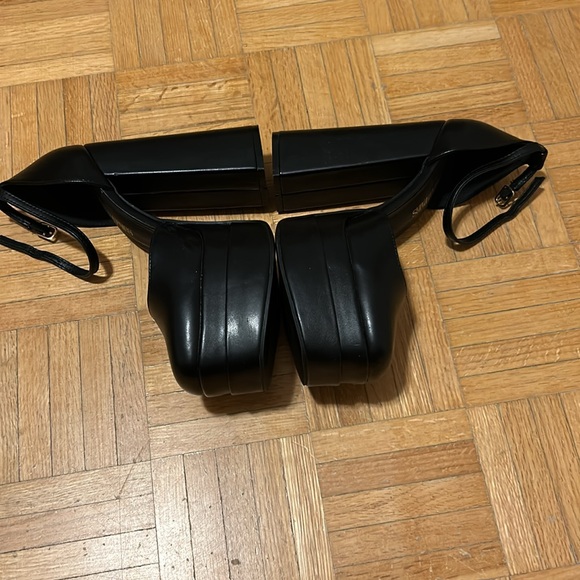 Dream Pairs Black Women's Shoes NWOT - Picture 2 of 7